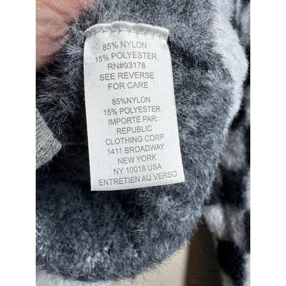 Industry Black White Checkered Fluffy Knit Button Up Cardigan Womens Size XS - Picture 4 of 7